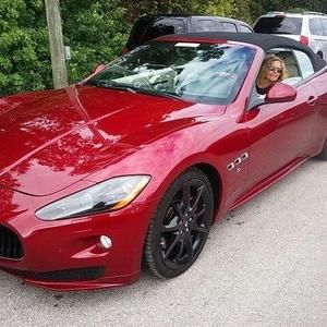 Meet your Posher, Debbie